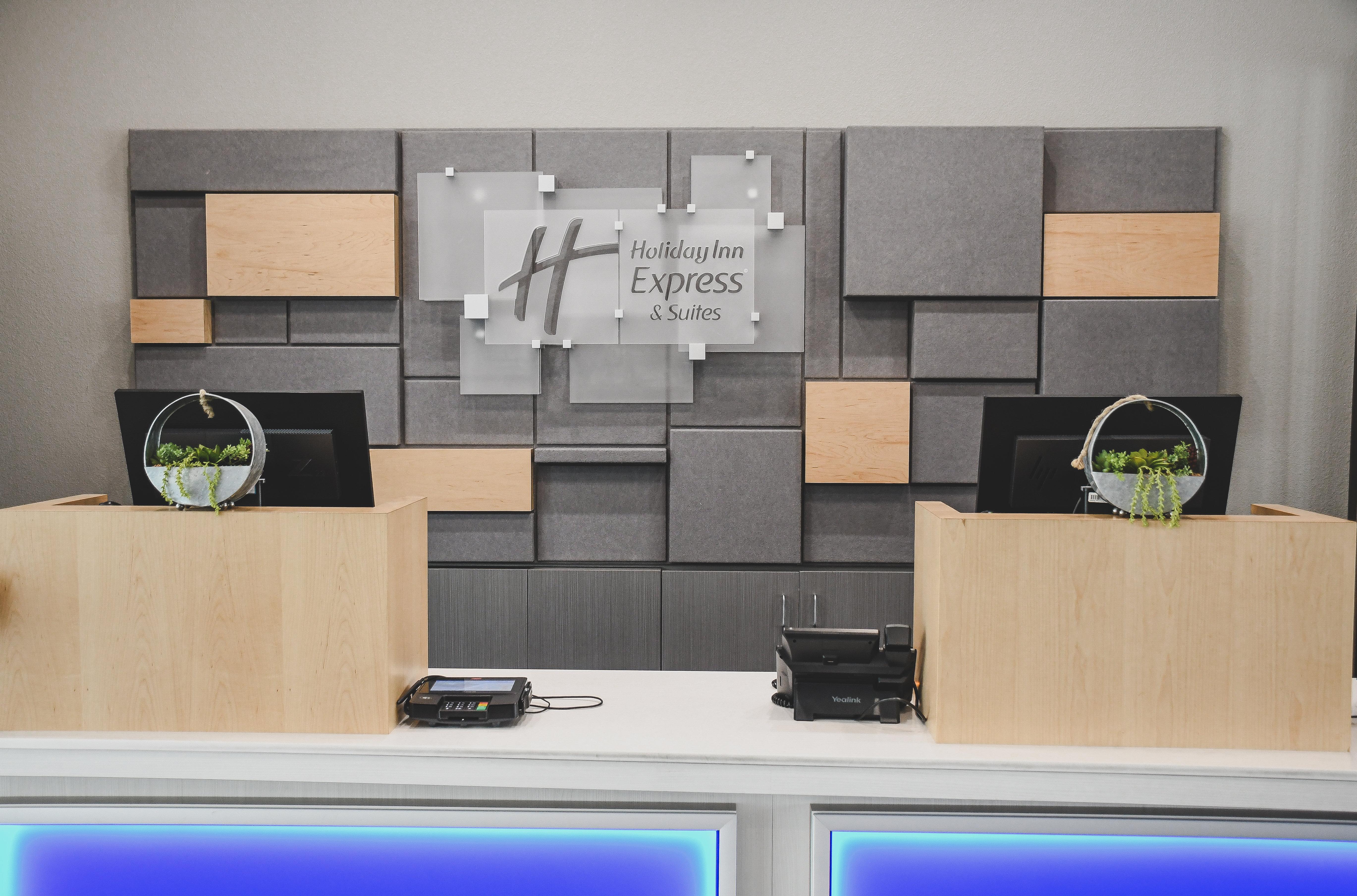 Holiday Inn Express & Suites - Omaha Downtown - Airport By Ihg Buitenkant foto