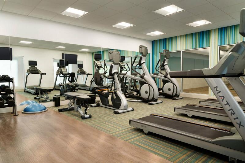 Holiday Inn Express & Suites - Omaha Downtown - Airport By Ihg Buitenkant foto